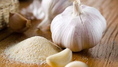 Treatment of parasites in the body with garlic